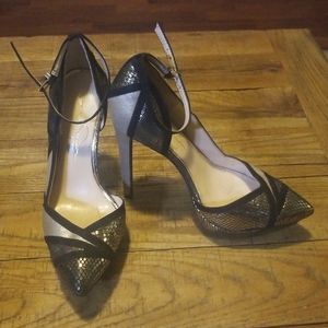 Jessica Simpson Geometric Metallic Print Stilettos-Size 6